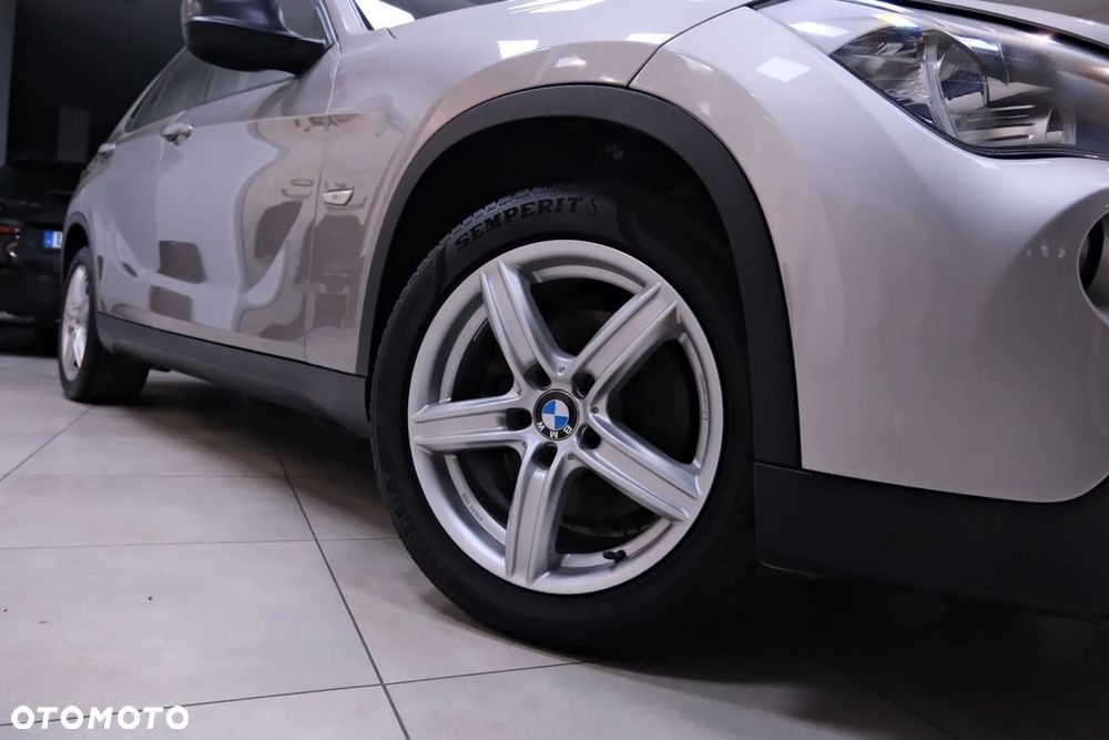 BMW X1 sDrive18i Sport Line - 6