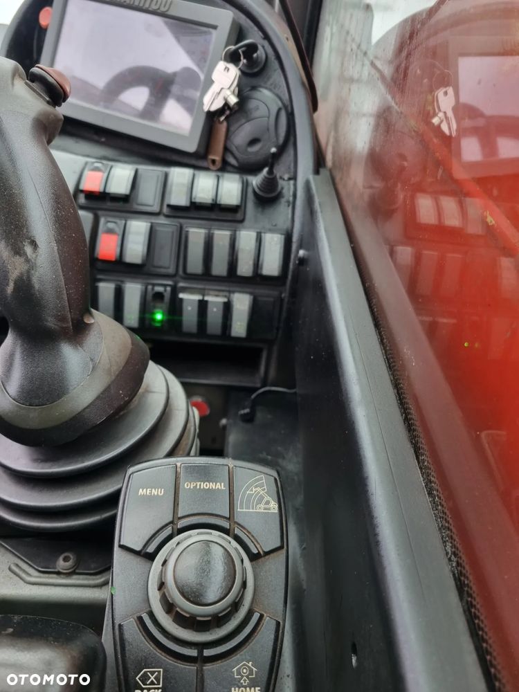 Manitou MRT3255+ PRIVILAGE Ładowarka Teleskopowa 32metry 5630 mtg Kosz (Pilot 2 funkcje) Wciągarka hydr. Widły. Jak Nowa z Norwegii! 2017r. KLIMA Webasto post. Kamera DEKRA 2026r. Po serwisach 100h temu! skręt 4 koła. Auto-poziomowanie! jazda szybka wolna. Zero luzów wycieków! - 23