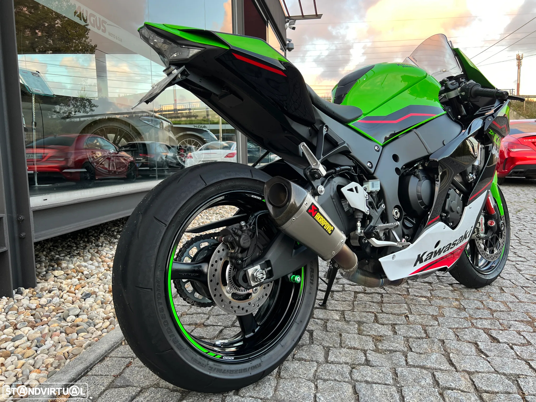 Kawasaki ZX 10R - 2