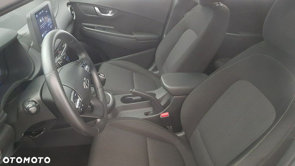 Hyundai Kona - 15