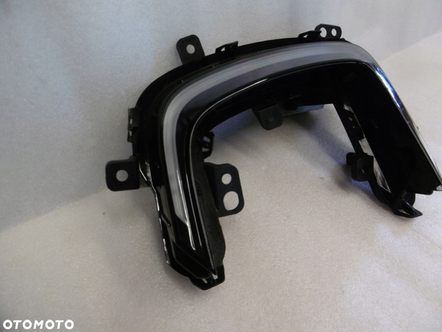 VW E UP - halogen prawy do jazdy dziennej DRL - 2