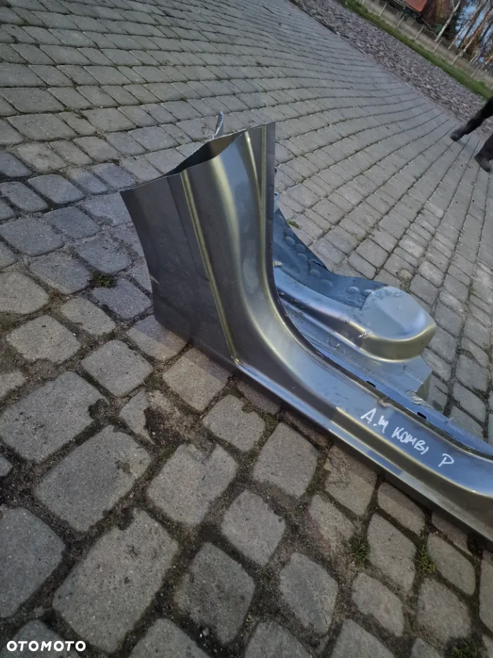 PRÓG PRAWY  OPEL ASTRA H  KOMBI - 2