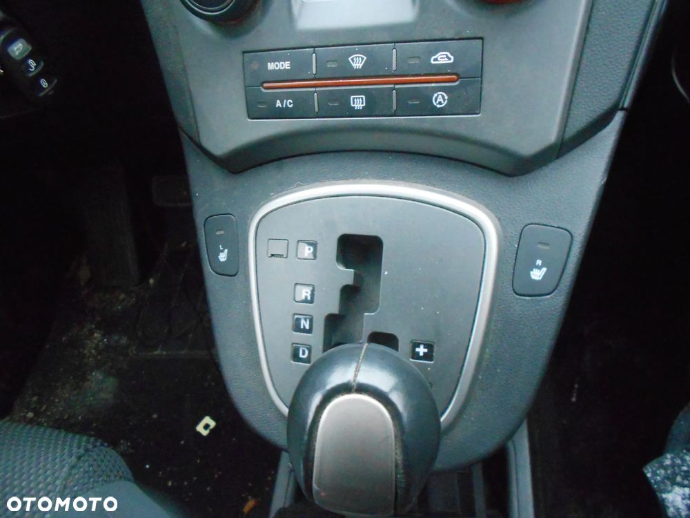 KIA CARENS III 2.0CRDI 140KM POSIADAM TYLKO TE CZESCI WYPISANE W OGLOSZENIU - 2