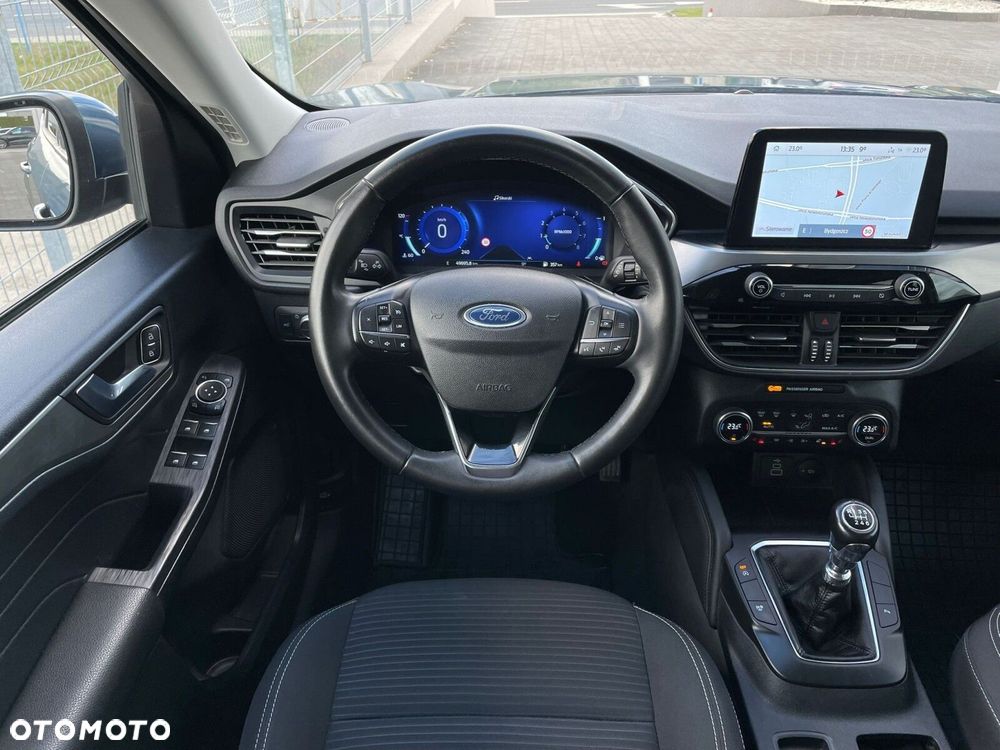 Ford Kuga - 17