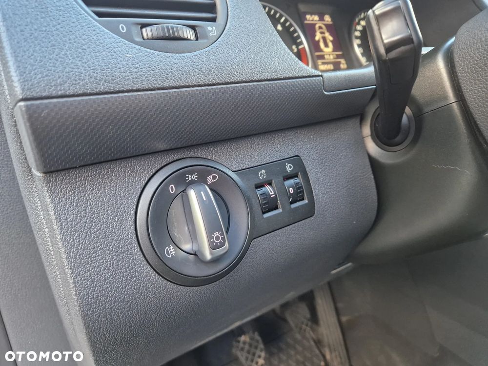 Volkswagen CADDY MAXI - 21