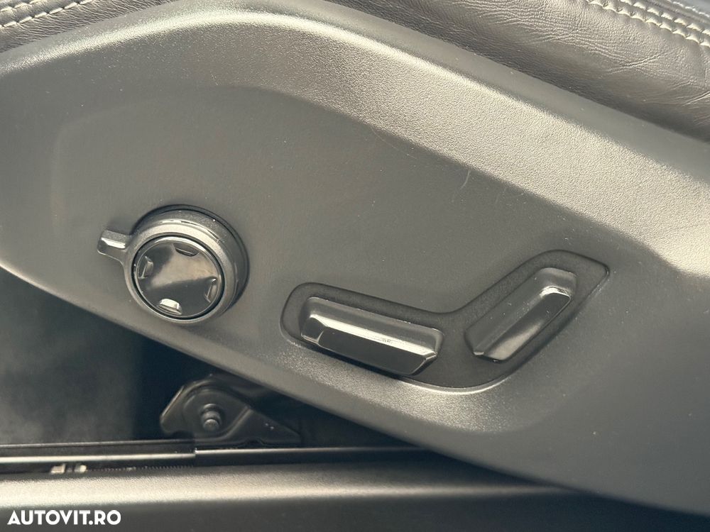 Volvo XC 60 D5 AWD Geartronic Inscription - 18