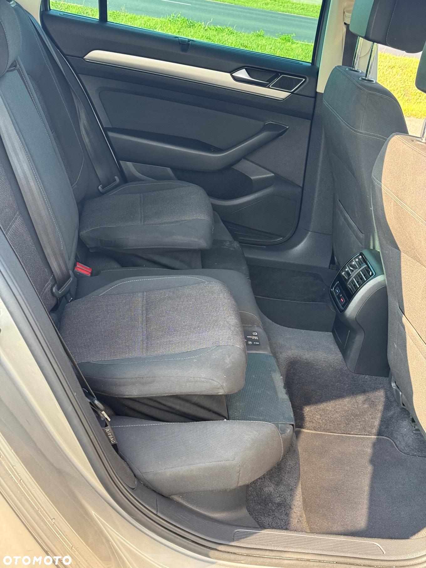 Volkswagen Passat 2.0 TDI EVO Essence DSG - 20