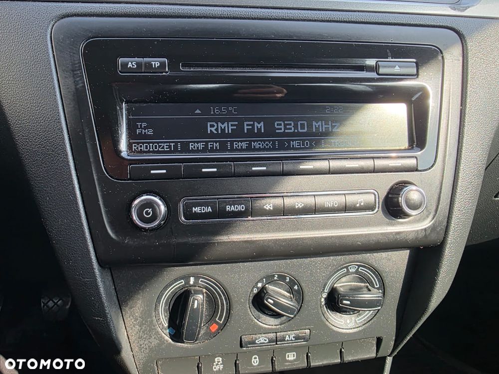 Skoda RAPID 1.6 TDI DPF Edition - 13