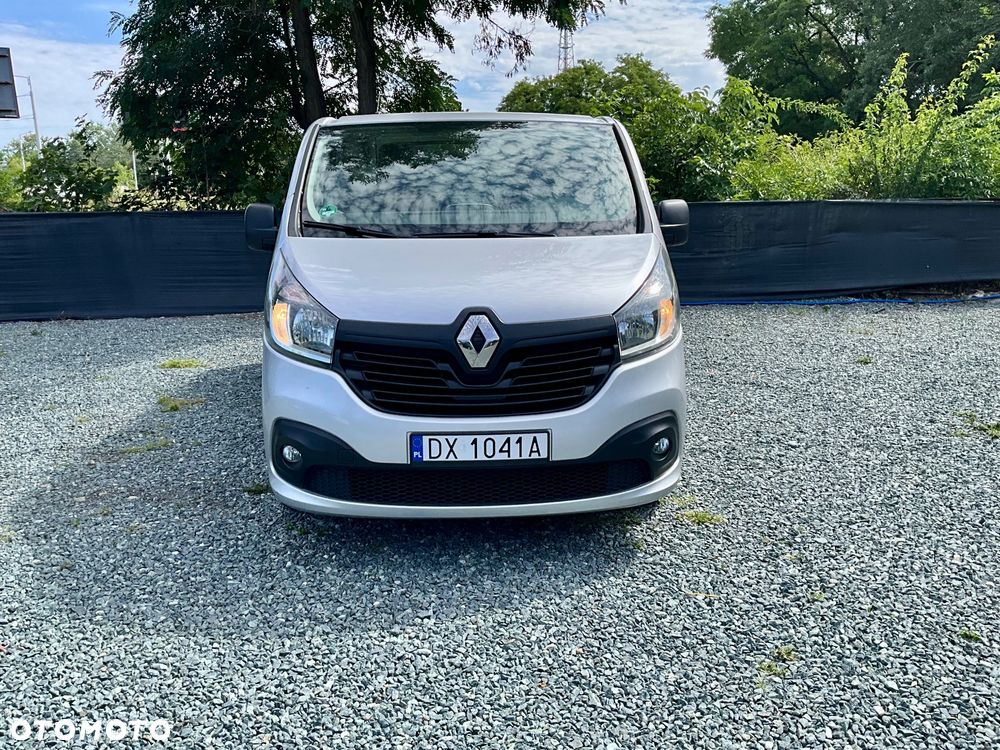 Renault TRAFIC - 2