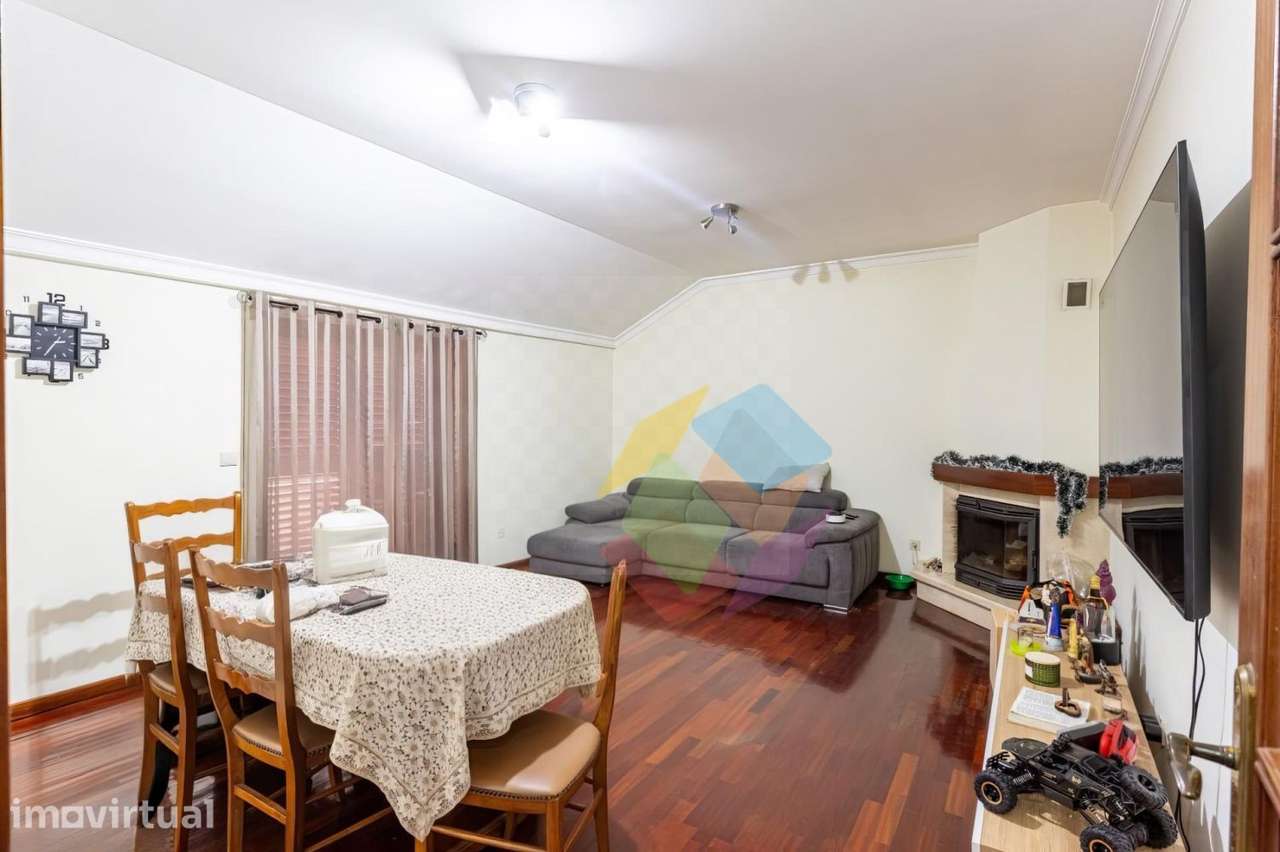 Excelente T2 no Último Andar com Terraços e Garagem em São João de - Grande imagem: 5/19