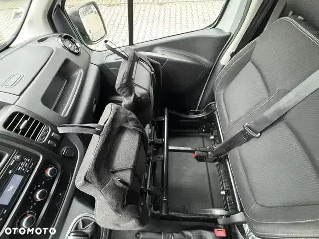 Renault Trafic - 14