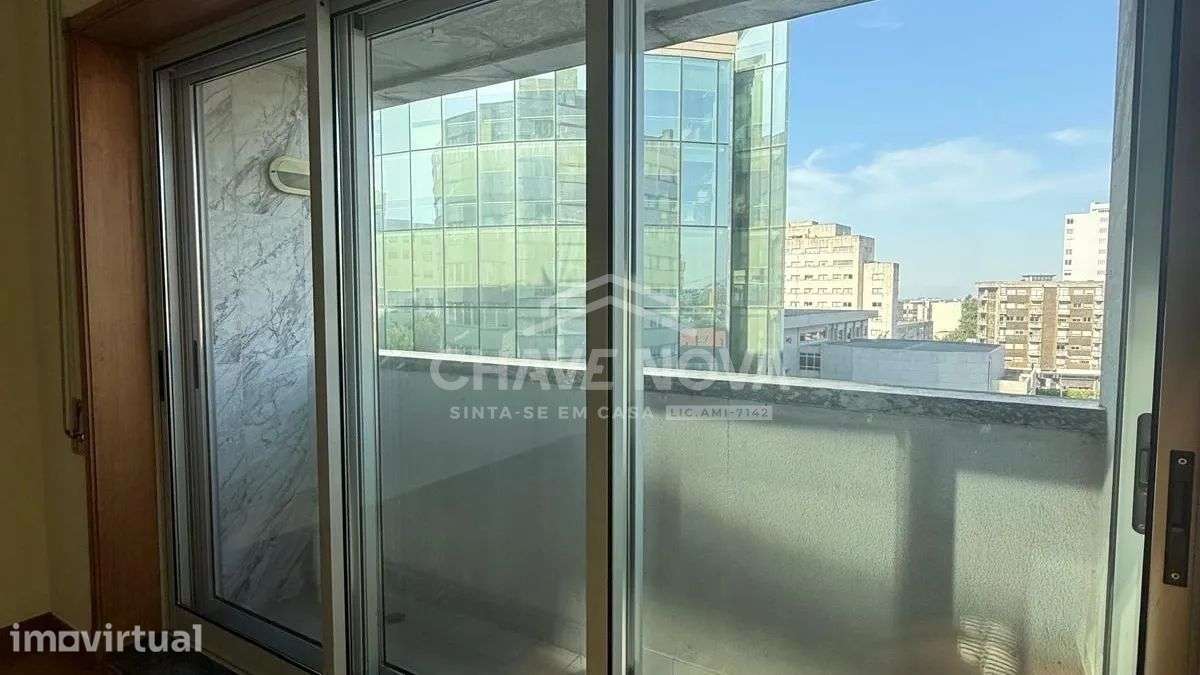 T1 c/ Lugar Garagem no centro da Maia - Grande imagem: 3/14