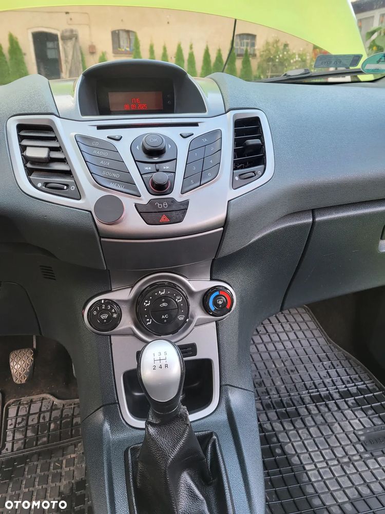 Ford Fiesta - 5