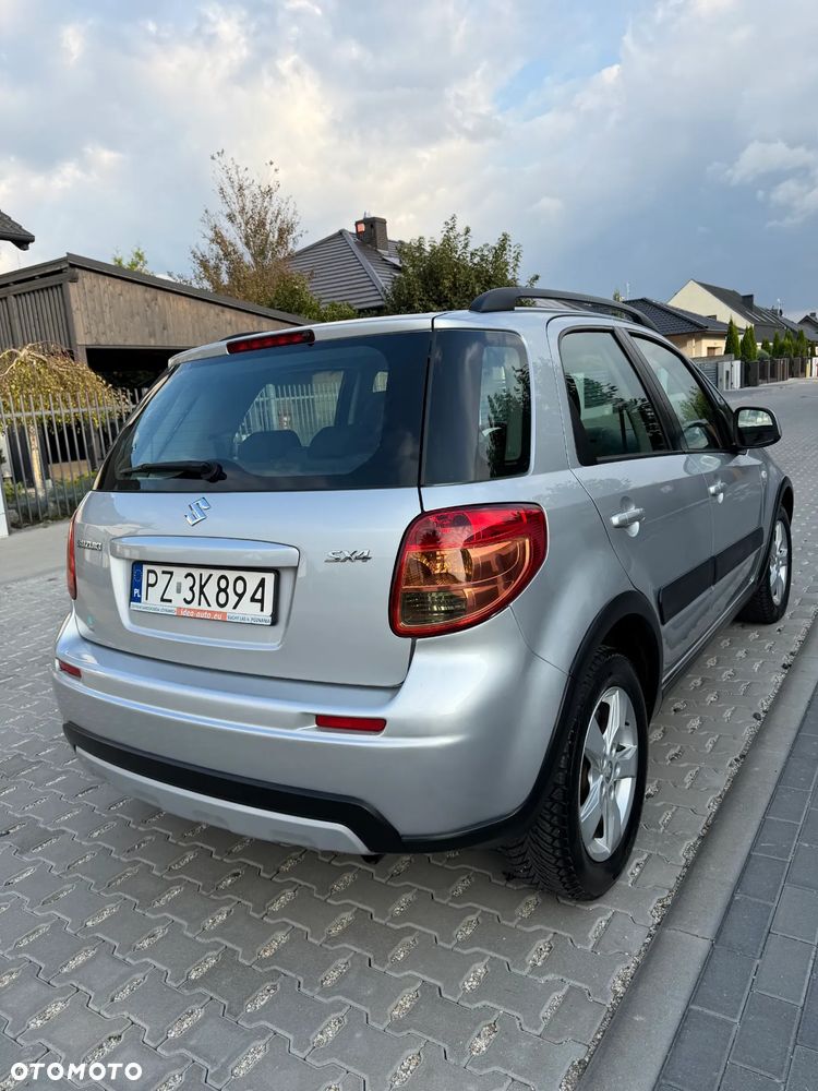 Suzuki SX4 2.0 DDiS 4x4 Comfort - 8