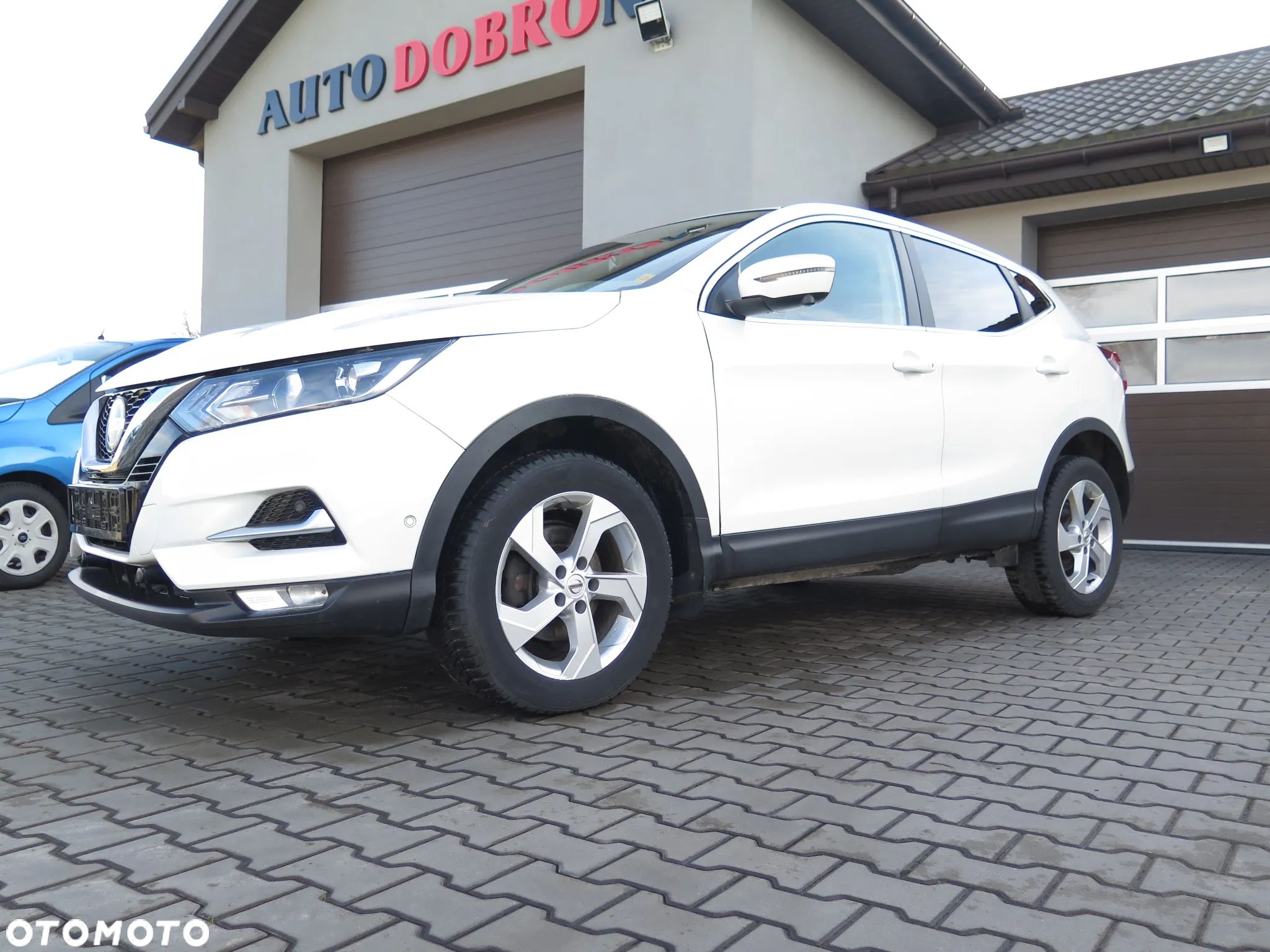 Nissan Qashqai 1.3 DIG-T Visia - 1