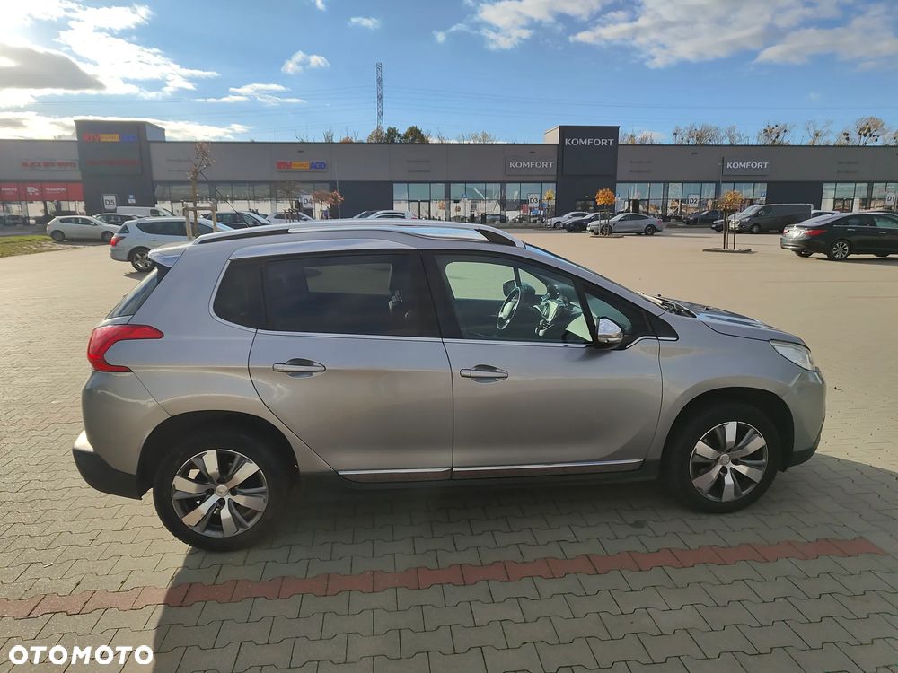Peugeot 2008 1.6 e-HDi Allure S&S - 15