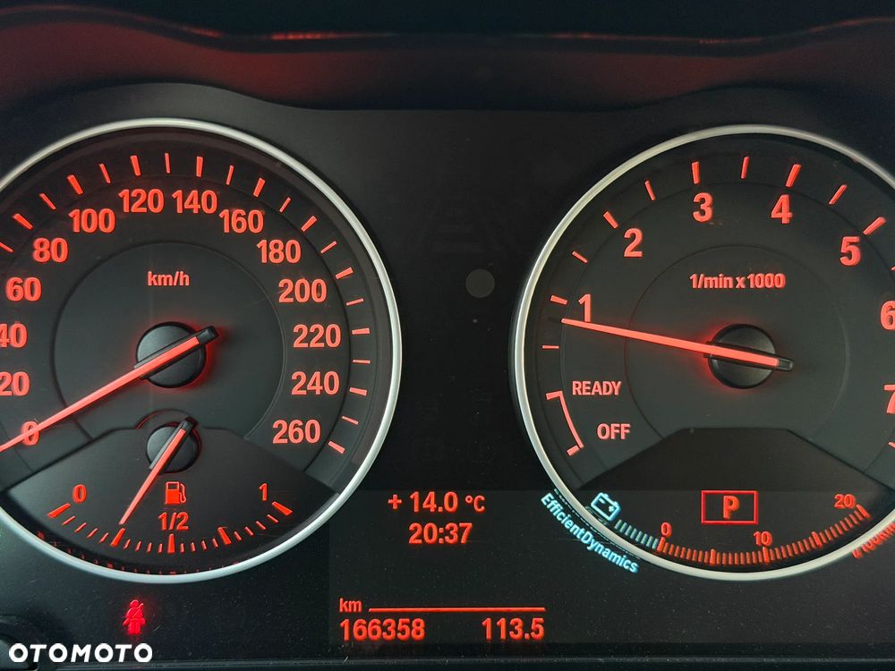 BMW Seria 1 - 33