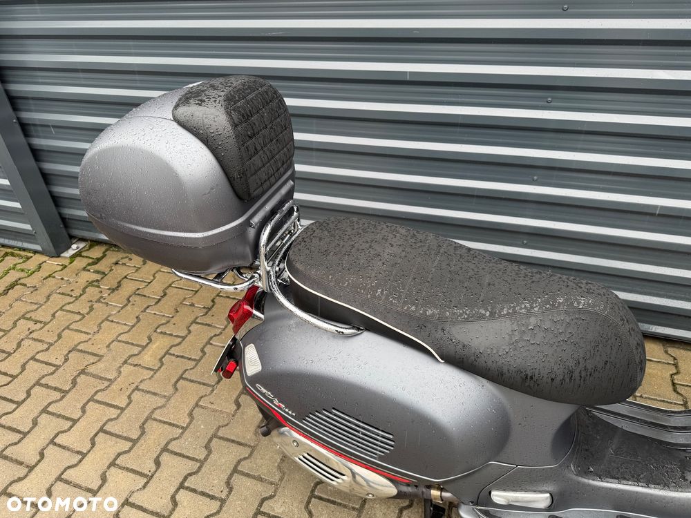 Piaggio Vespa - 13