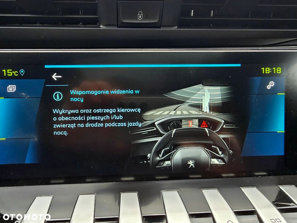 Peugeot 3008 1.6 PureTech HYbrid GT Line S&S EAT8 - 38