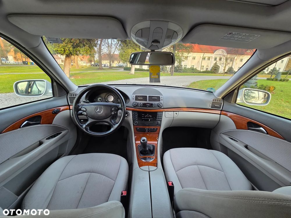 Mercedes-Benz Klasa E 220 CDI Classic BusinessEDITION - 10