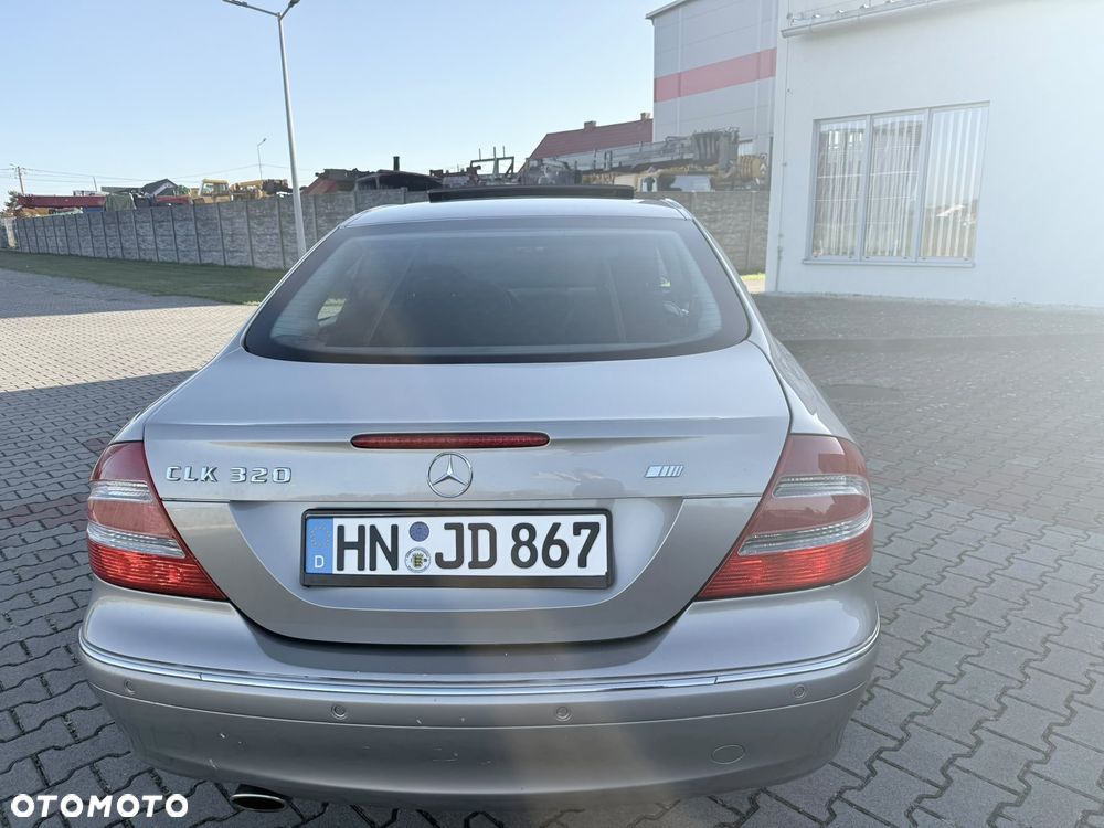 Mercedes-Benz CLK 320 Avantgarde - 15