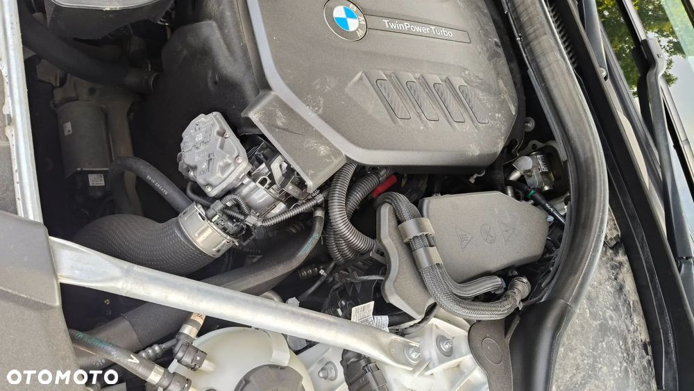 BMW Seria 5 520d xDrive Luxury Line sport - 24