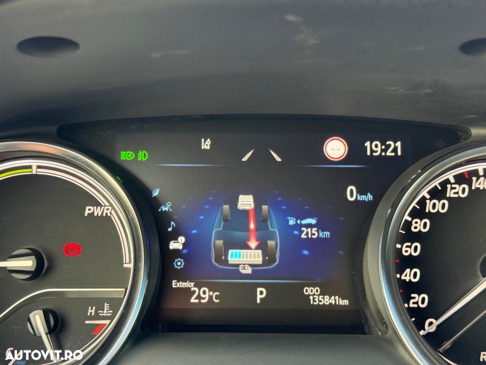 Toyota Camry Business Edition - 22