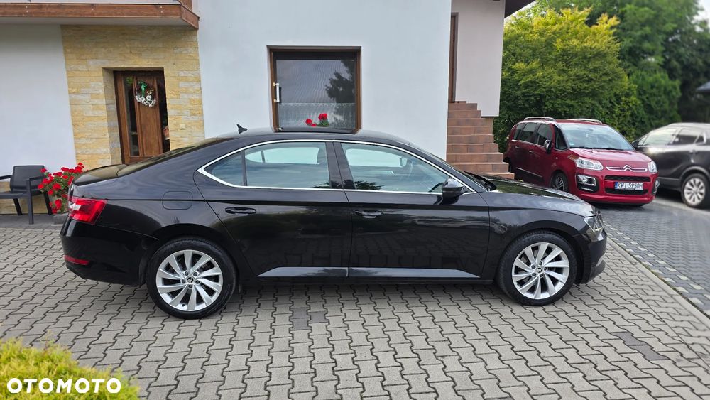 Skoda Superb 2.0 TDI Style DSG - 10