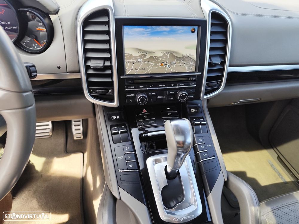 Porsche Cayenne S Hybrid - 23