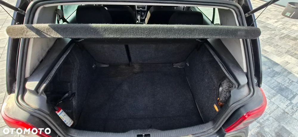 Volkswagen Golf 1.9 TDI Comfortline - 14