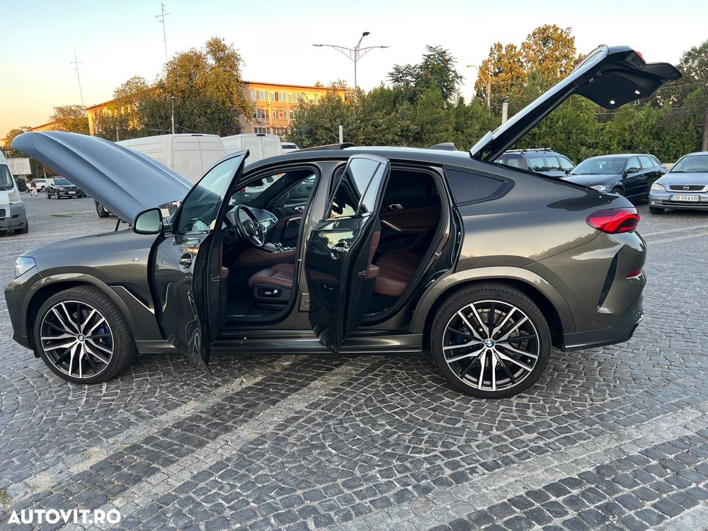 BMW X6 M M50i - 13