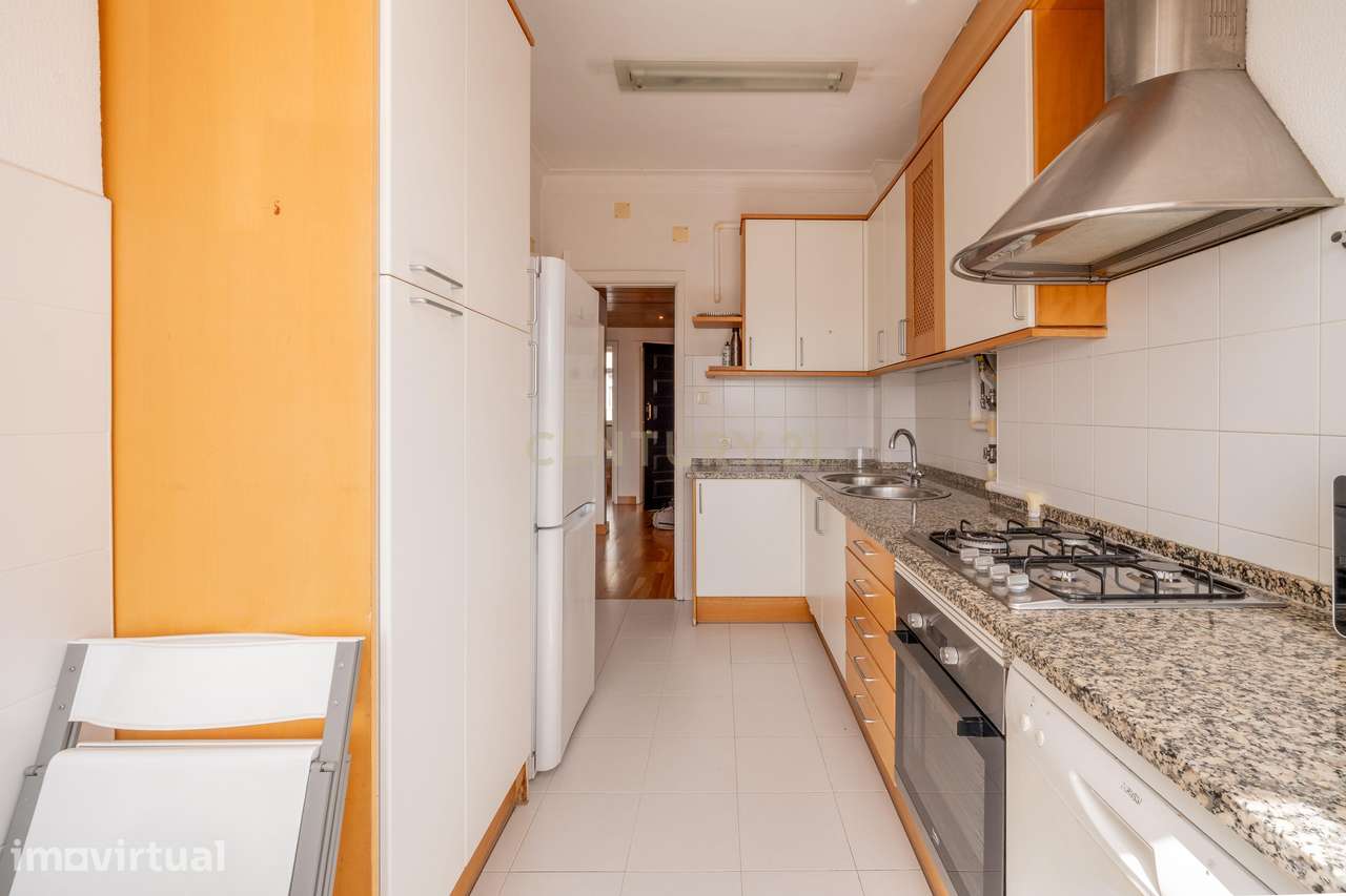 Apartamento T2 - Ajuda - Vista Rio - Grande imagem: 2/27