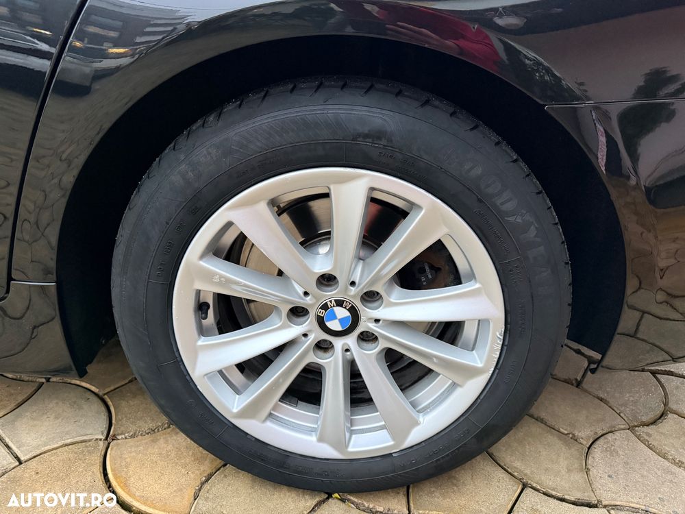 BMW Seria 5 520d Aut. - 15