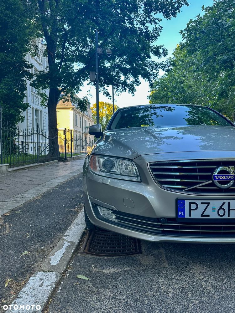 Volvo V70 D5 AWD Summum - 11
