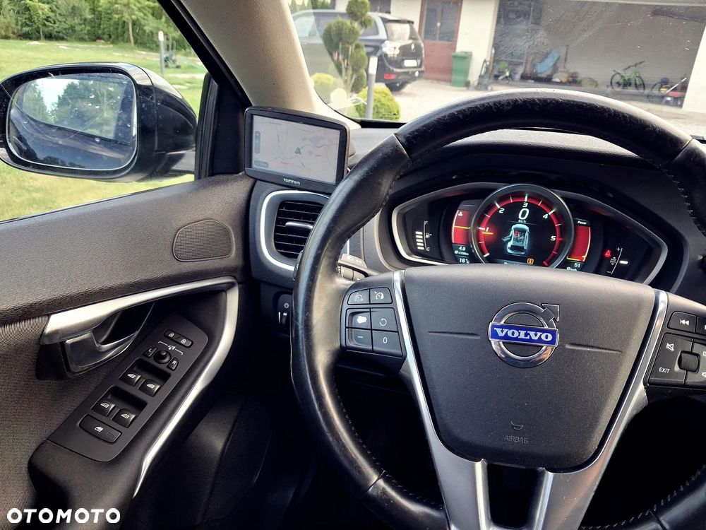 Volvo V40 D2 Summum - 32