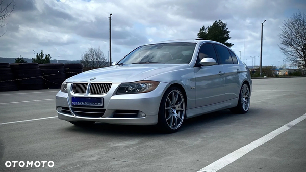 BMW Seria 3 335i xDrive Sport Line