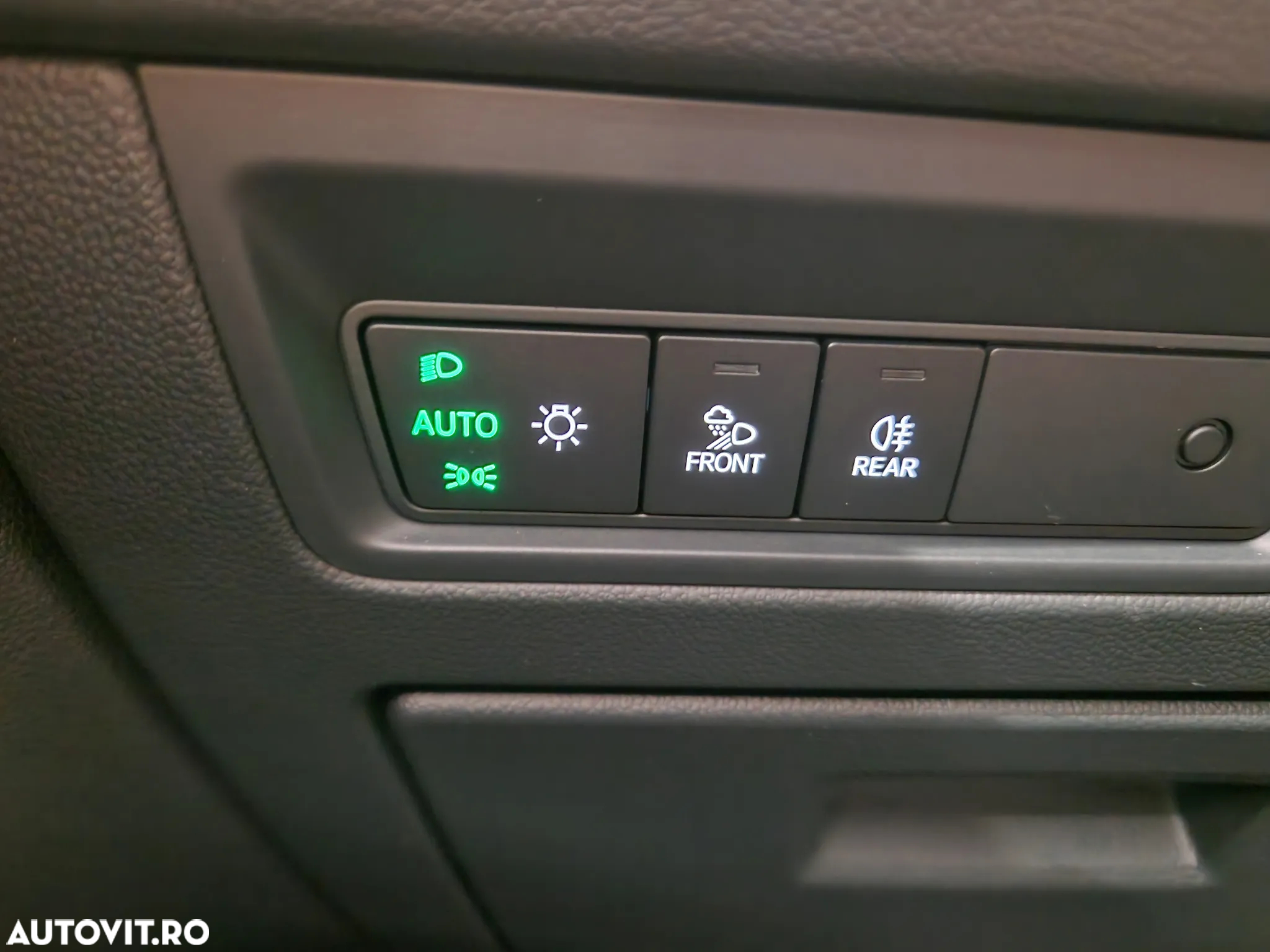 Volkswagen Touareg V6 TDI R-Style - 17