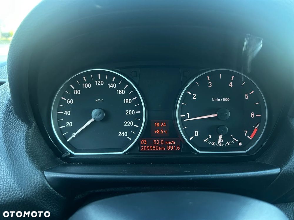 BMW Seria 1 116i - 6