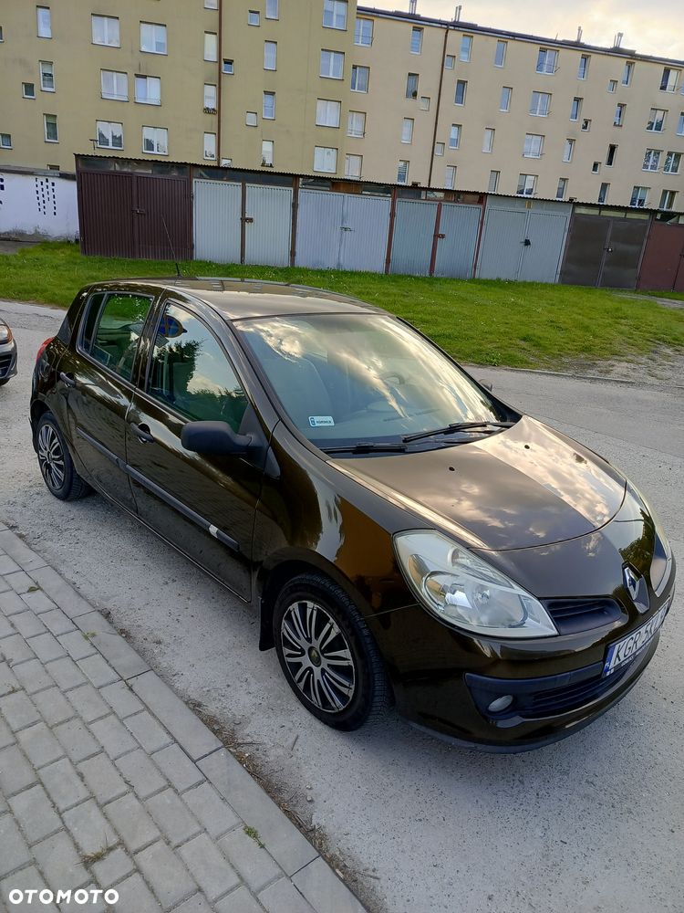 Renault Clio - 1