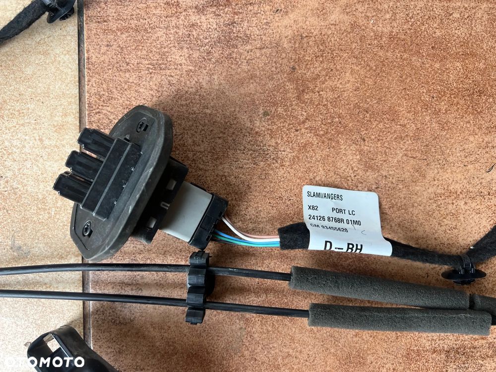 ZAMEK DRZWI BOCZNYCH PRAWYCH KLAMKA 5 PIN RENAULT TRAFIC III - 5