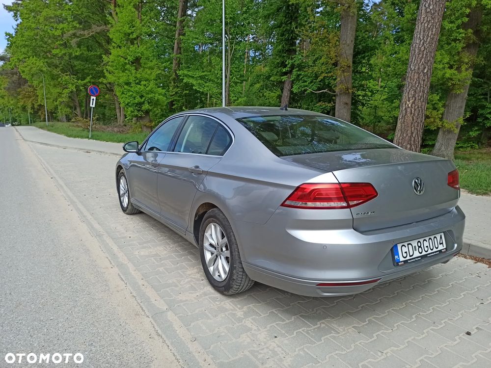 Volkswagen Passat 2.0 TDI SCR Comfortline - 3