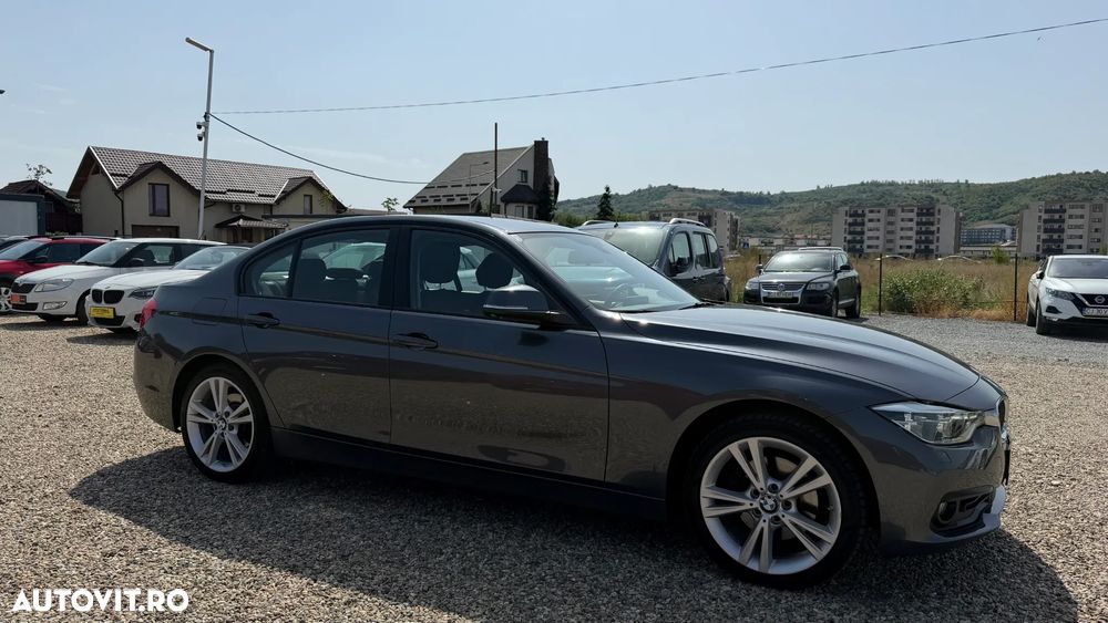 BMW Seria 3 320d Aut. Luxury Line - 22