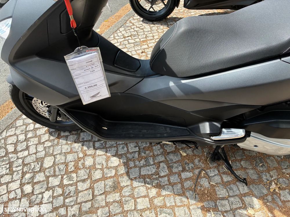 Honda PCX125 - 11