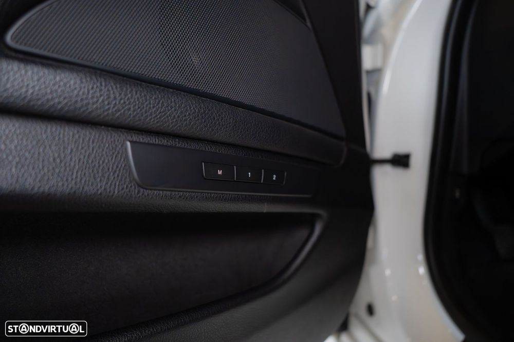 BMW 520 d Pack M - 23