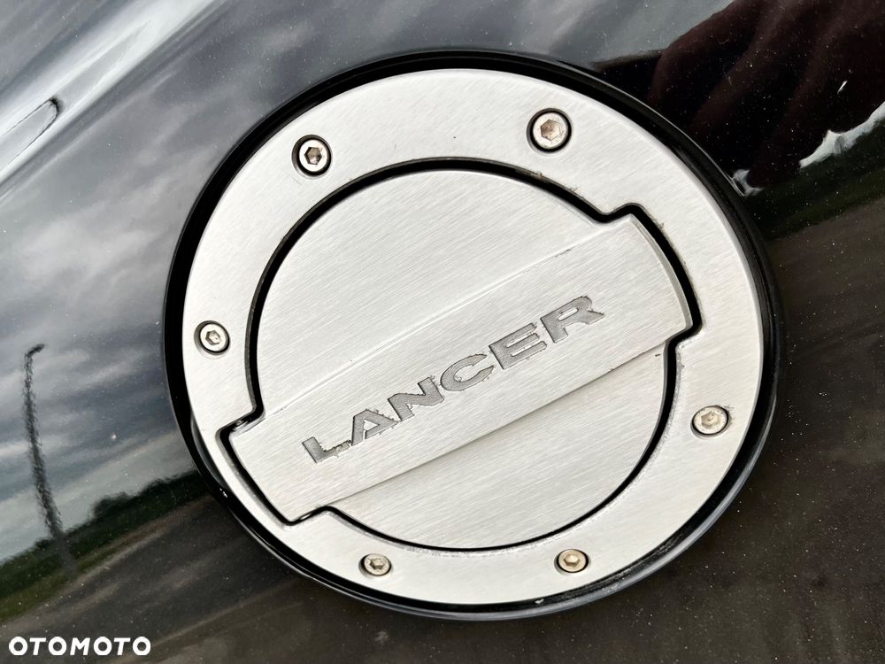 Mitsubishi Lancer 1.8 Intense - 21