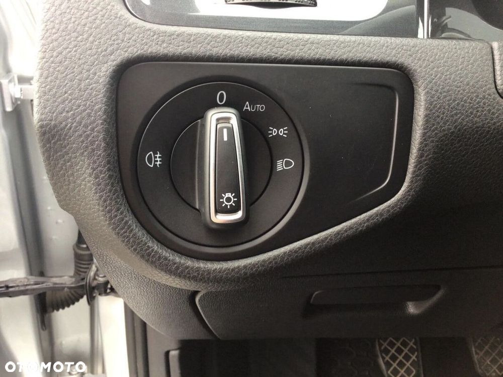 Volkswagen Golf VII 1.5 TSI BMT Comfortline - 24