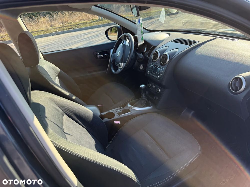Nissan Qashqai - 12