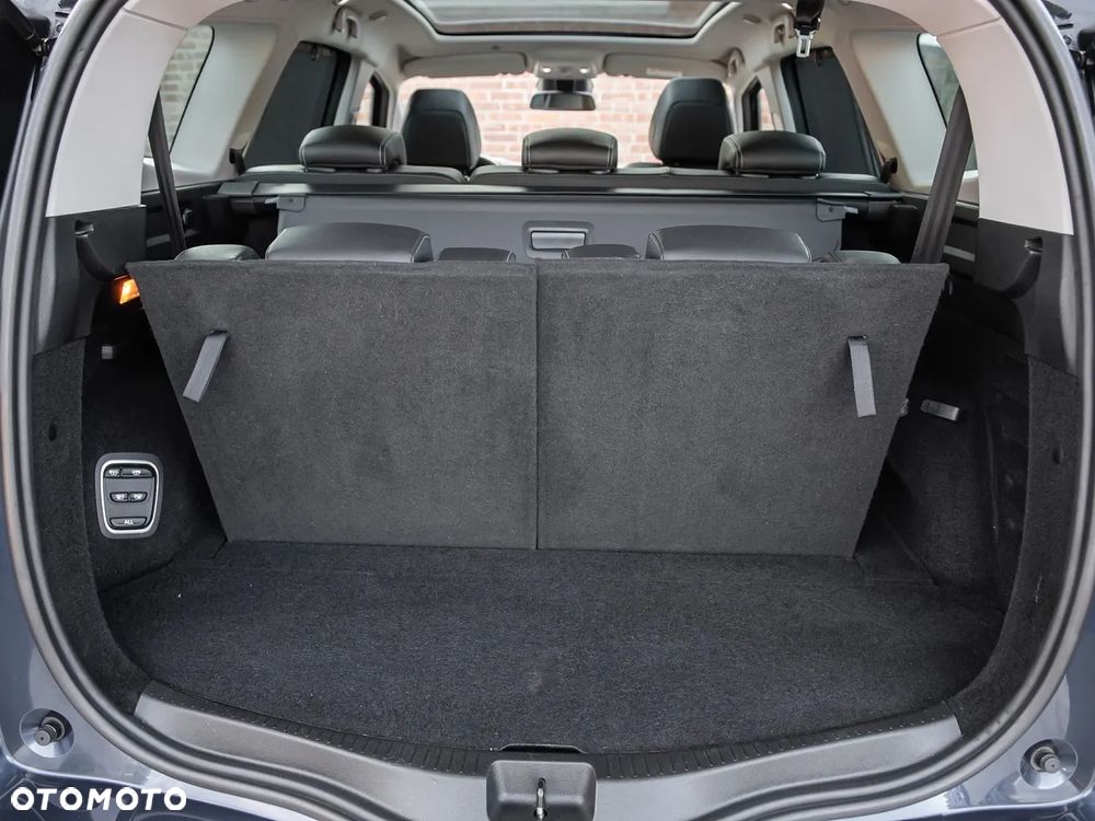 Renault Grand Scenic - 28