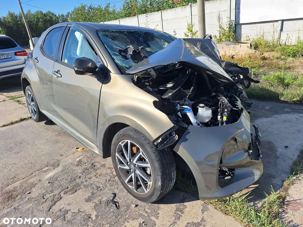 Toyota Yaris Hybrid 1.5 Active - 1