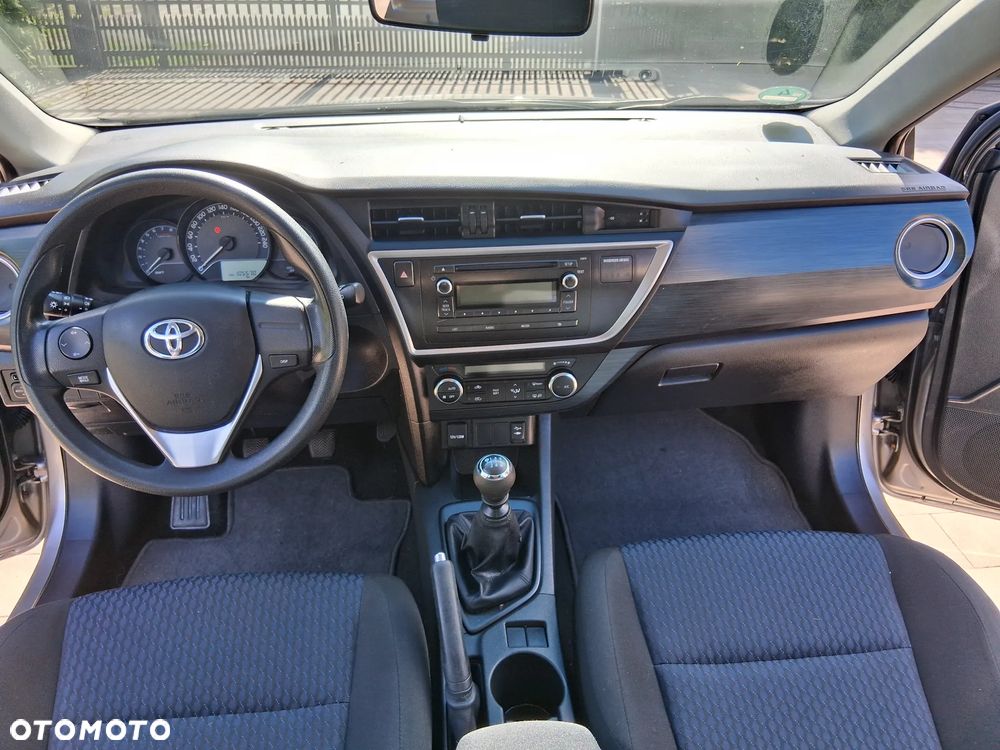 Toyota Auris 1.33 Dual-VVT-i Comfort - 16